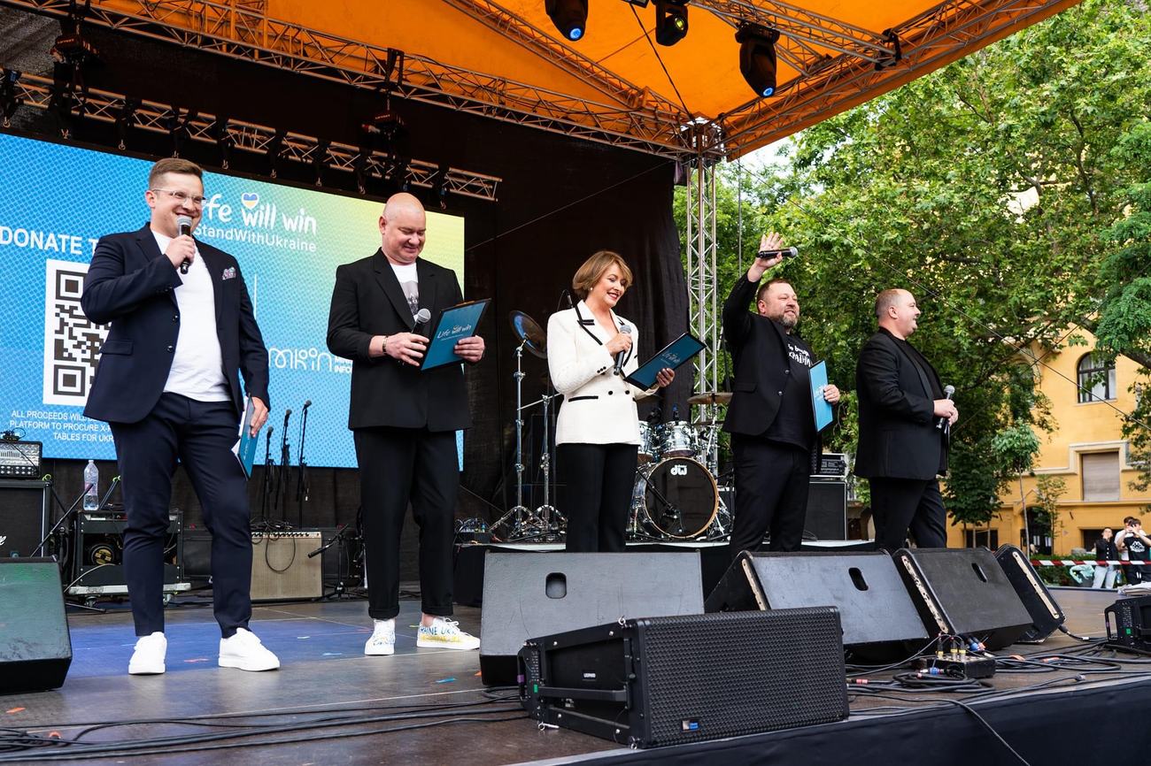 Valerij Mitejko on a festival stage